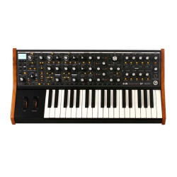 MOOG SUBsequent 37 - Analog...