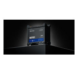 Teltonika RUT951 PoE+...