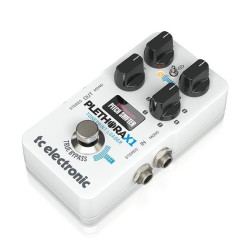 Guitar multi-effect TC...