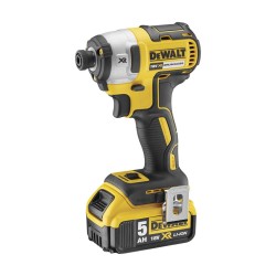 DeWALT DCF887P2-QW power...