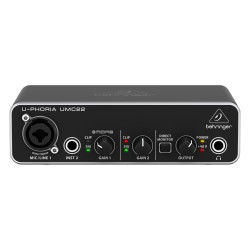 Behringer UMC22...