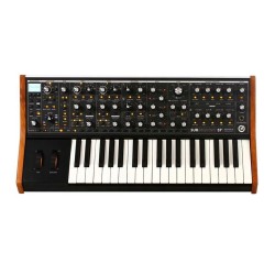 MOOG SUBsequent 37 - Analog...