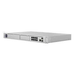 UBIQUITI 10G CLOUD GATEWAY...